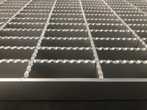 齒形不銹鋼鋼格板