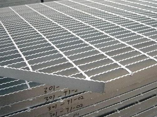 防滑<a href='http://www.psecigs.com'>鋼格柵板</a> 防滑鋼<a href='http://www.psecigs.com'>格柵板</a>